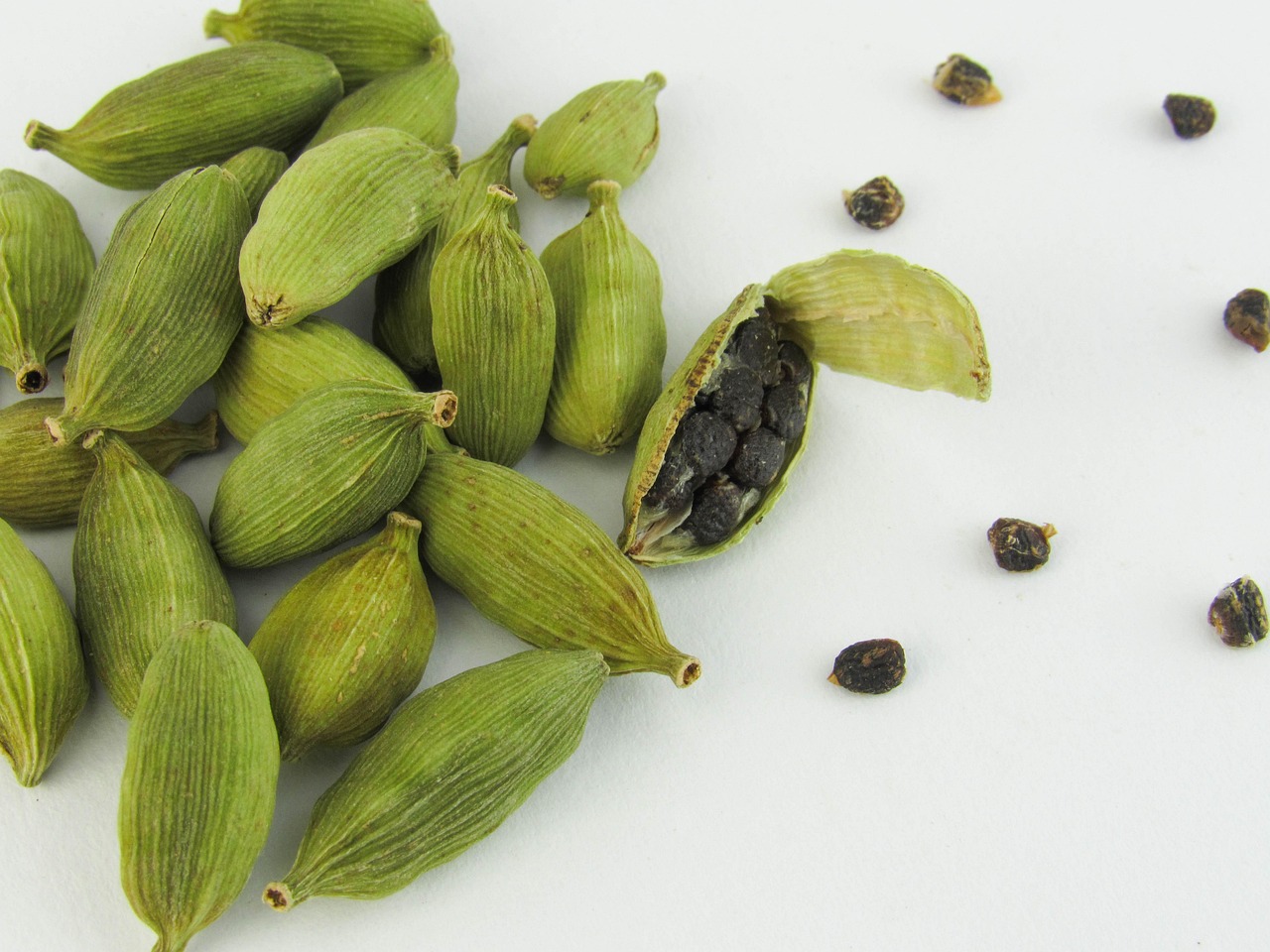 cardamom seeds